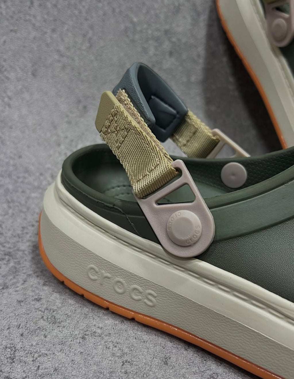 Crocs Full Force